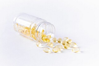 诗人表达思念家乡的诗句(表达诗人思念家乡和亲人的诗句)