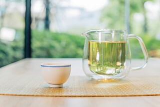 赞扬老师的诗句借鉴（赞扬老师的诗句怎么说）